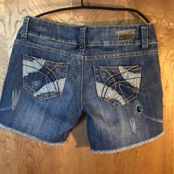 Jean shorts - Picture 2 of 5